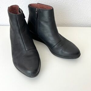 Dansko Women’s Serenity Black Waterproof Leather Ankle Boot Bootie 36